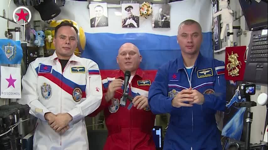 Мы гордимся нашей страной»: российский экипаж МКС поздравил ...