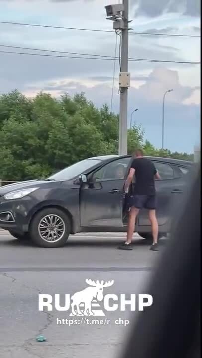 Разборка водителей в Рязани. | Maxim, 12 июля 2022