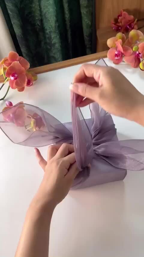 Красивая обертка для подарка.