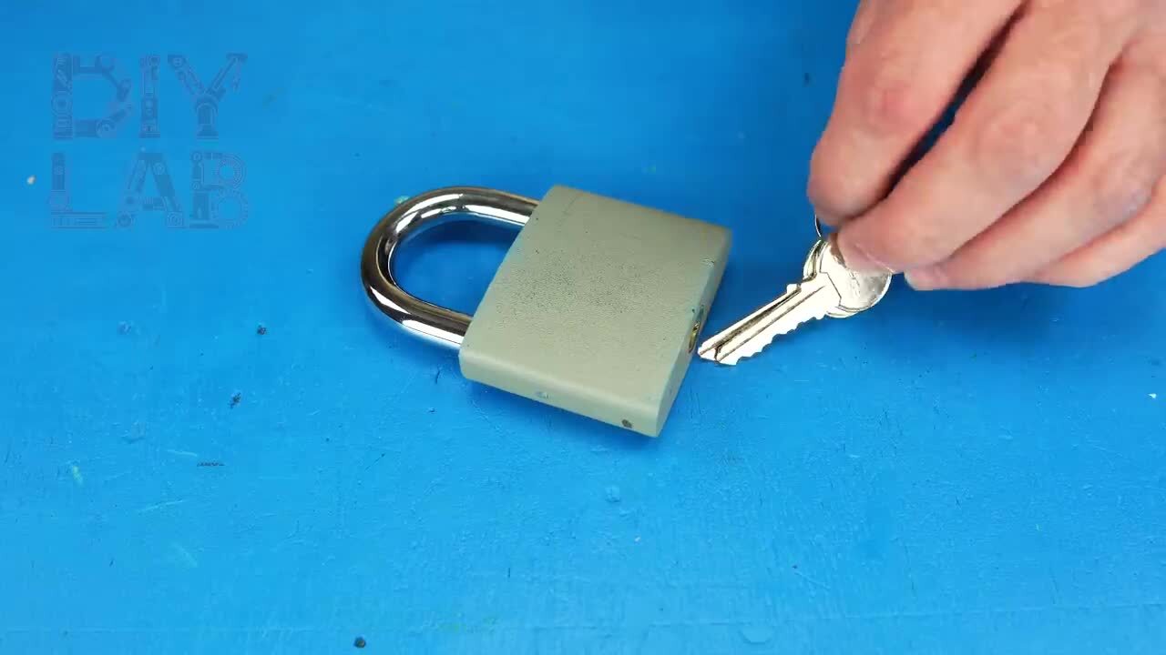 Как открыть замок спичками | Русский Бомж☆∘☆∘☆, 19 марта 2024