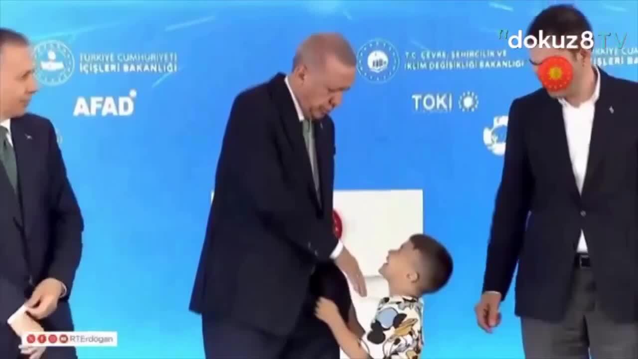 Эрдоган пощечина ребенку