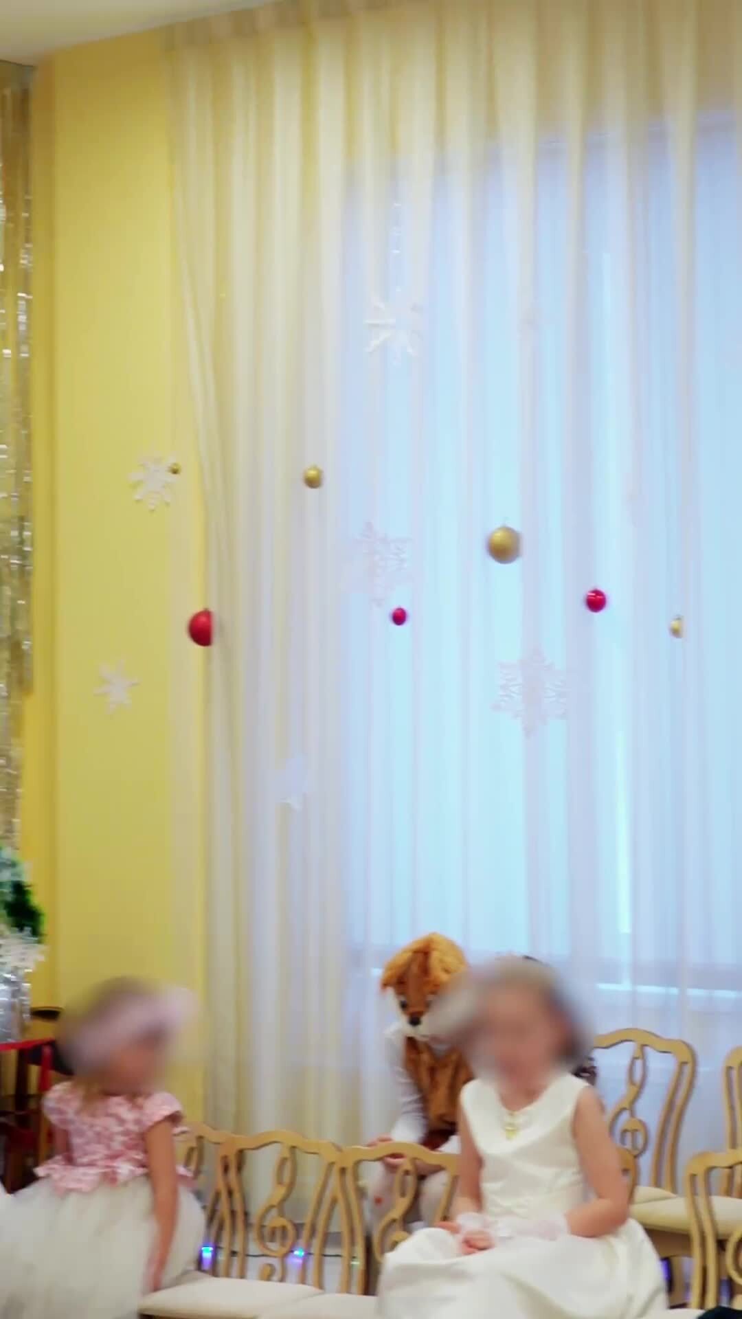 Новогодний костюм «Курьер»: современно, креативно и оригинально